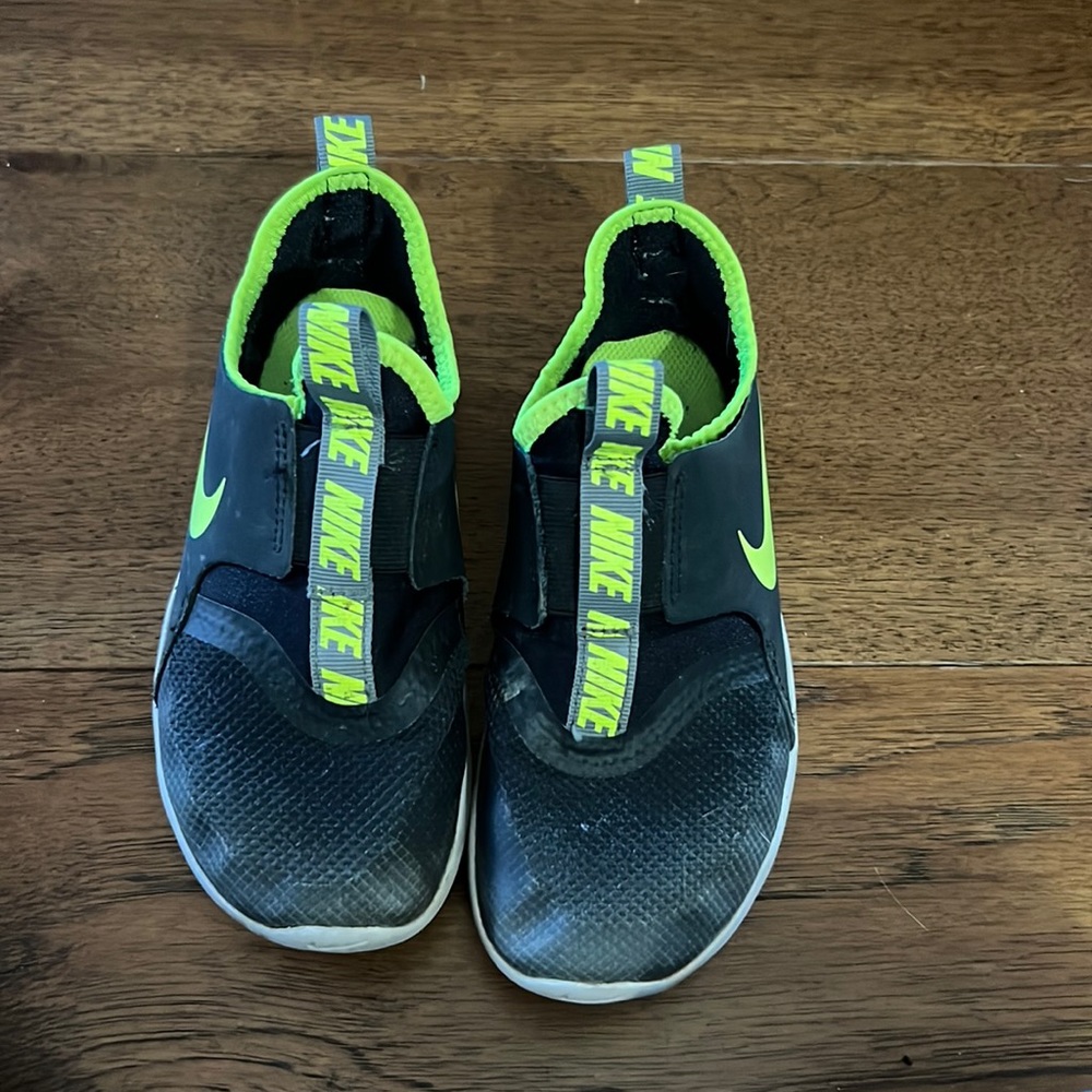 Youth ombré Nike flex runner size 13
